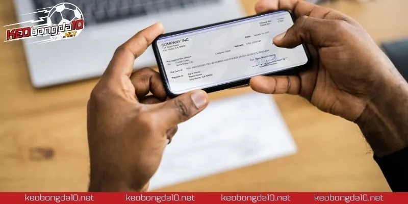 Giao dịch về tiền diễn ra nhanh chóng chỉ trong vài phút